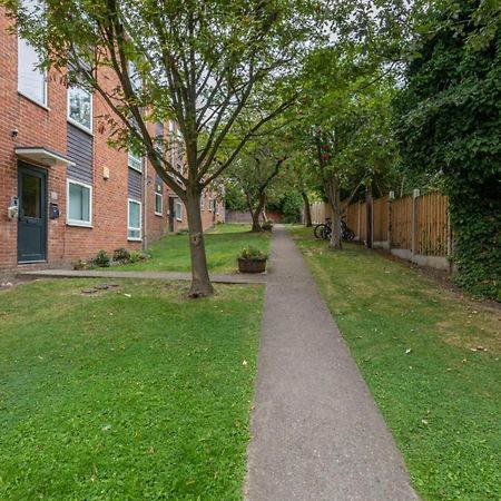 Hanifa Place Leeds  Exteriör bild