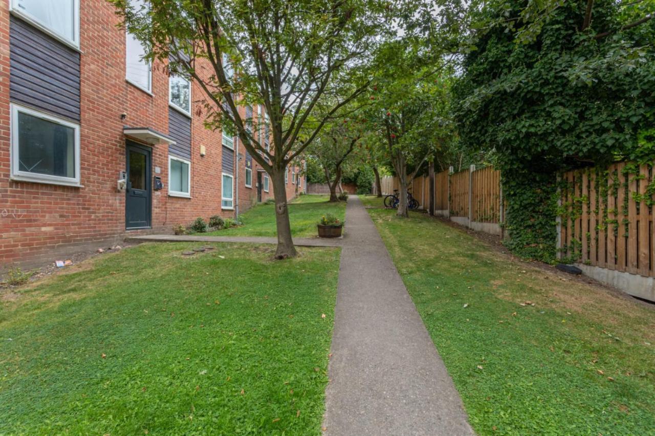 Hanifa Place Leeds  Exteriör bild