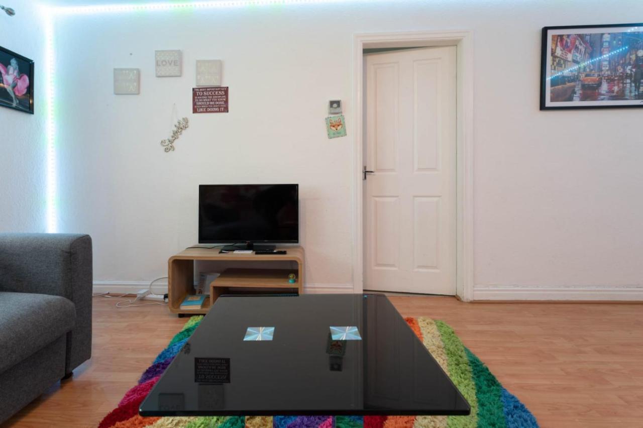 Hanifa Place Leeds  Exteriör bild